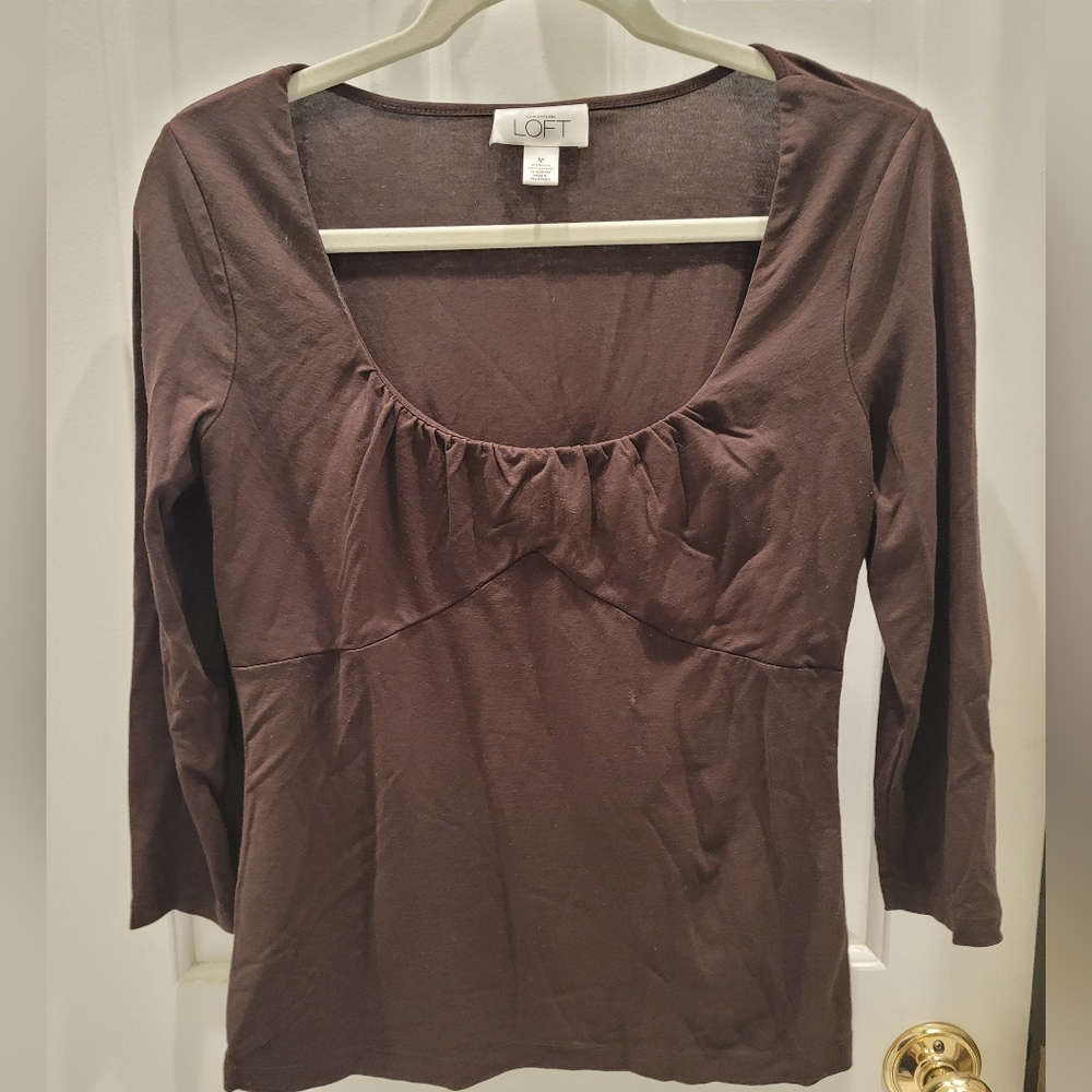 LOFT 3/4 sleeved scoop neck top size M